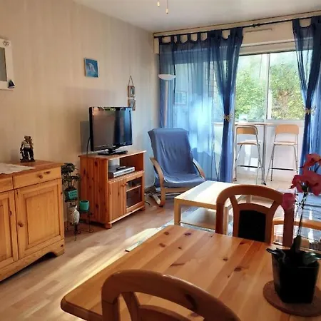 Apartment Appt 4 Personnes En Residence,wifi, Parking. *